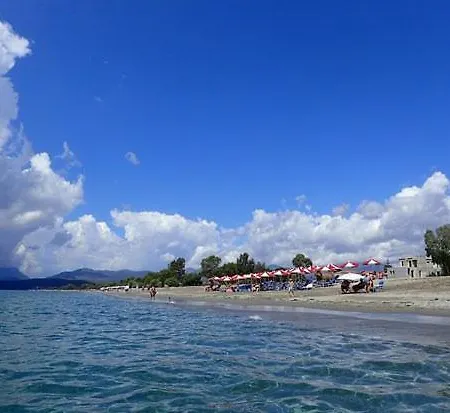 Malvazios Azure Sea 아파트 *