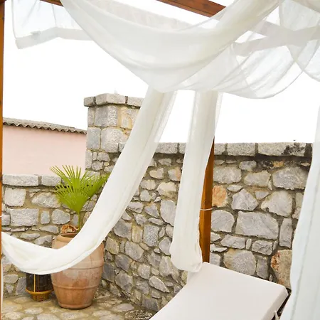 Daire Malvazios #6 Gytheio