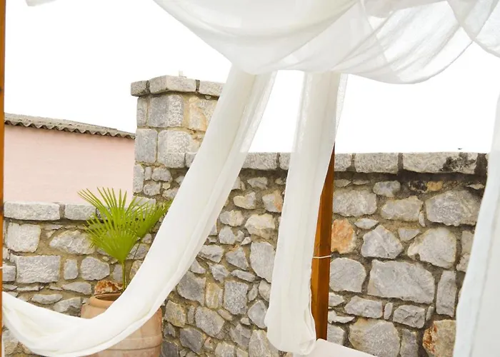 Апартаменты Malvazios #6 Гитион